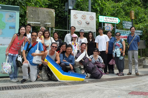 Group photo. Well, it should be 21 including Little Chan.